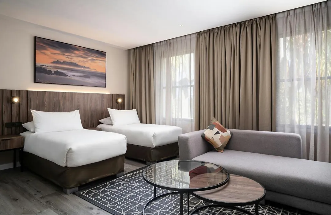 Protea Hotel By Marriott Cape Town Waterfront Breakwater Lodge-1